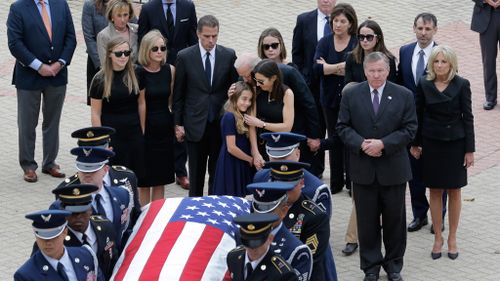 More than a thousand people attend memorial service for Beau Biden