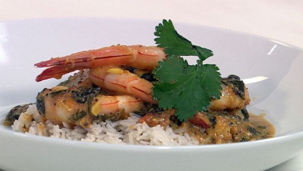 Prawn, spinach and tomato curry