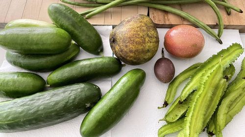 La coppia coltiva il cibo nel proprio orto, mantenendo bassi i costi del cibo.