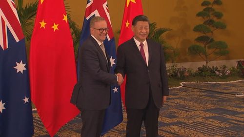 Charles Croucher, redattore politico di 9News, ha affermato che il primo ministro Anthony Albanese ha avuto il suo primo incontro con il presidente cinese Xi Jinping, e molto è stato coperto.