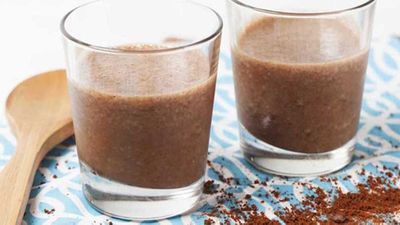 <strong>Mocha madness breakfast smoothie</strong>