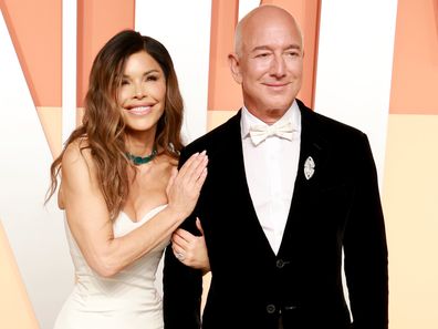 BEVERLY HILLS, CALIFORNIA - MARCH 02: (L-R) Lauren Sánchez and Jeff Bezos attend the 2025 Vanity Fair Oscar Party Hosted By Radhika Jones at Wallis Annenberg Center for the Performing Arts on March 02, 2025 in Beverly Hills, California.  (Photo by Amy Sussman/Getty Images)