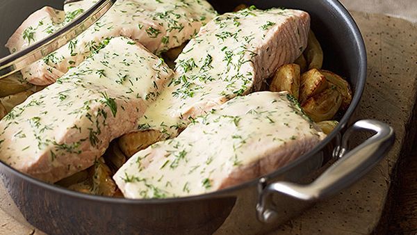 Poached salmon with dill and cr&#232;me fraiche emulsion