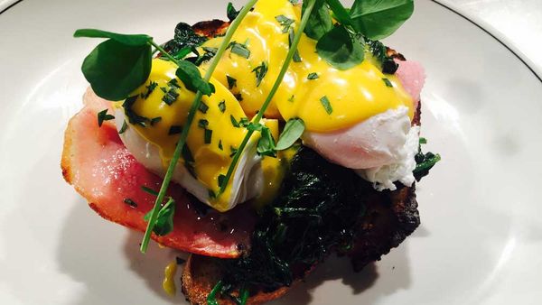 Hotel Centennial's eggs florentine