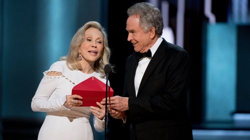 Warren Beatty and Faye Dunaway announced the wrong Best Picture winner, La La Land, at the 2017 Oscars after being handed the wrong envelope. (AAP)
