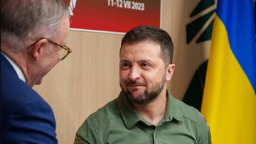 Anthony Albanese with Volodymyr Zelenskyy.