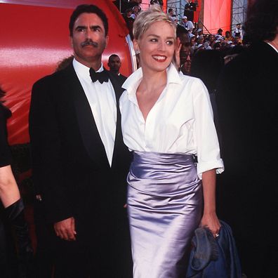 Sharon Stone at the 1998 Oscars (Photo By Evan Agostini/Getty Images)