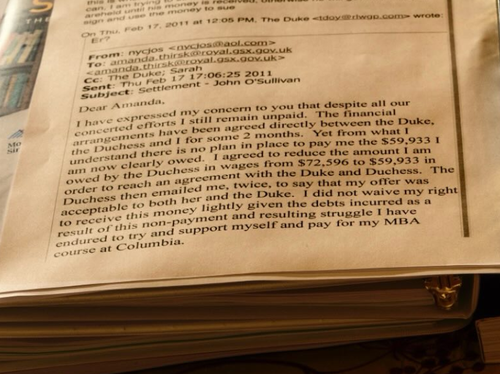 Um fotógrafo americano foi contratado para capturar Jeffrey Epstein para uma matéria em 2015, mas só agora revelou como recebeu ameaças e intimidações para matar a peça.