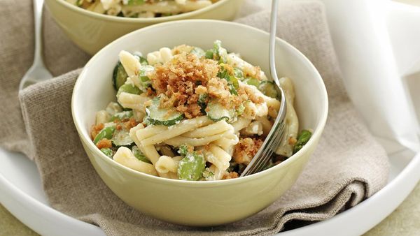 Spring greens and goats cheese pasta