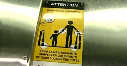 Bela Kosoian was at the Montmorency Metro station in 2009 when a police officer told her to comply with the instruction "Hold the handrail."