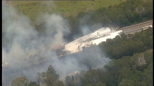 The motorway is closed in both directions. (9NEWS)