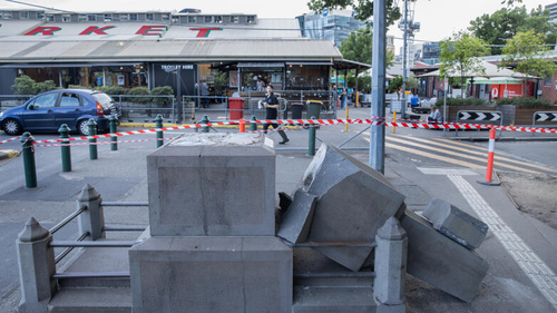 AUS DAY VANDALISM: AJohn Batman statue cut in half, destroyed by vandals on Queen St near Queen Victoria Market. Melbourne 25.01.25