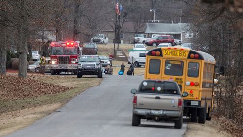 Emergency crews respond to Marshall County High School after a fatal school shooting. (AAP)