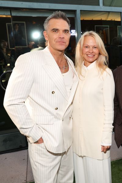 Robbie Williams and Pamela Anderson 