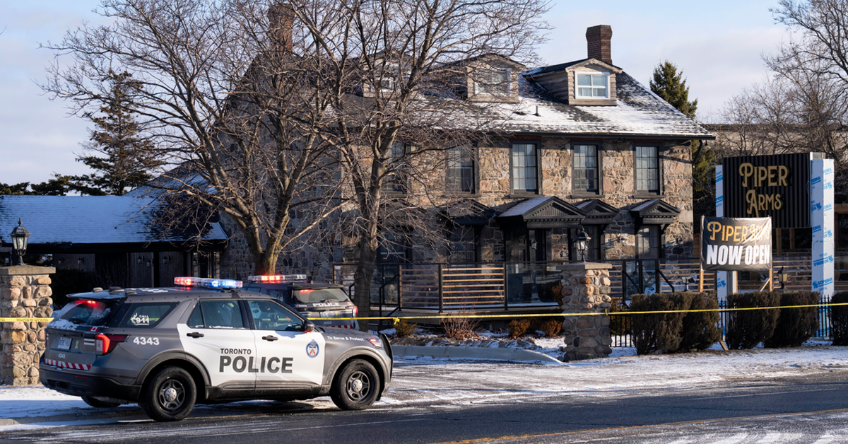 Twelve people injured by three men shooting randomly at Toronto pub ...