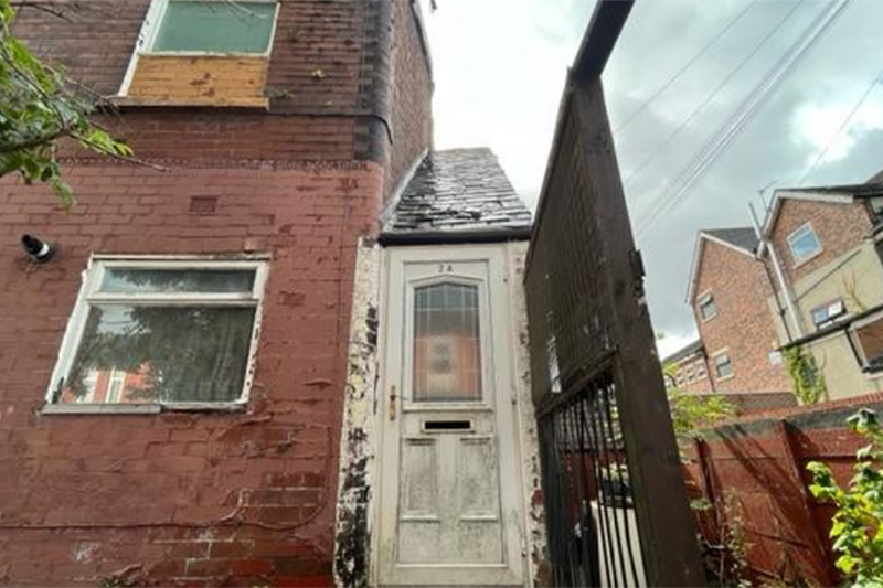 Rundown home in Manchester without stairs hits the market with a price guide of $39,703