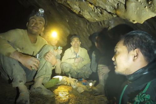 Cave rescue in Laos