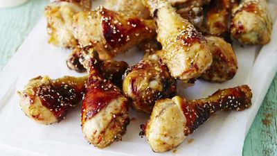 Recipe:&nbsp;<a href="http://kitchen.nine.com.au/2017/04/18/12/17/asian-style-chicken-drumsticks" target="_top">Asian style chicken drumsticks</a>