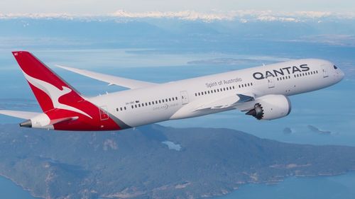 Qantas plane flying