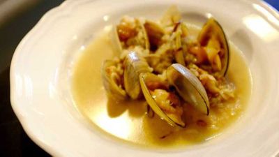 Matt McConnell's <a href="http://kitchen.nine.com.au/2017/02/10/14/37/bar-lourinhas-cloudy-bay-clams-and-sticky-pork-rice" target="_top">Bar Lourinha Cloudy Bay clams and sticky pork rice</a> recipe