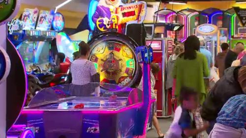 Activities and lollies are a popular spending choice for Aussie kids. (9NEWS)