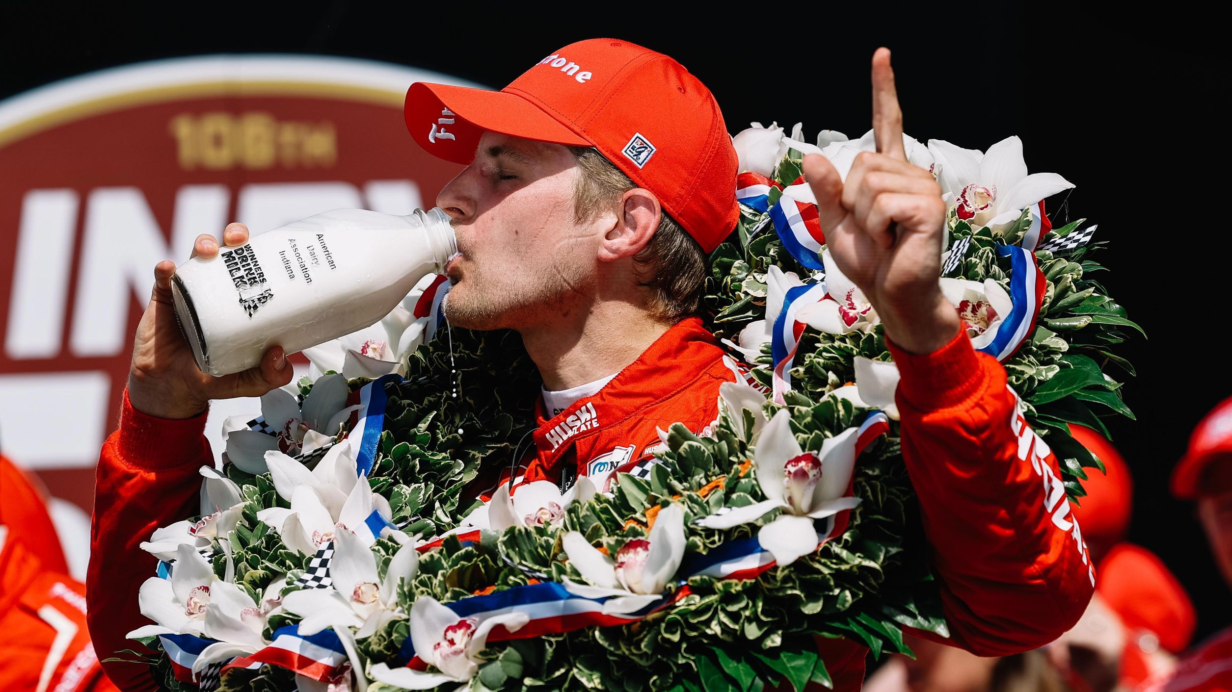 Marcus Ericsson celebrates his Indianapolis 500 win. 