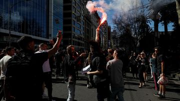 Anti-lockdown protesters take to the streets of Melbourne.