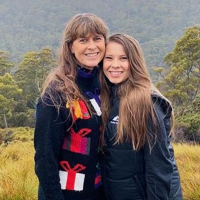 Terri Irwin and daughter Bindi Irwin.