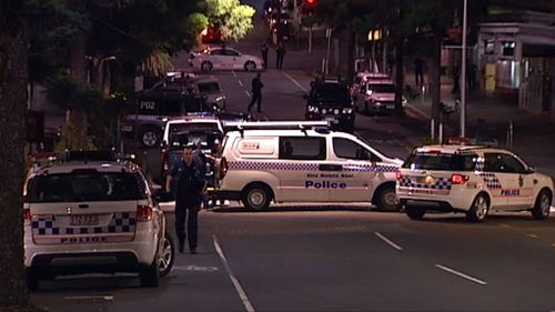 Police cordoned off four streets during the search. (9NEWS)