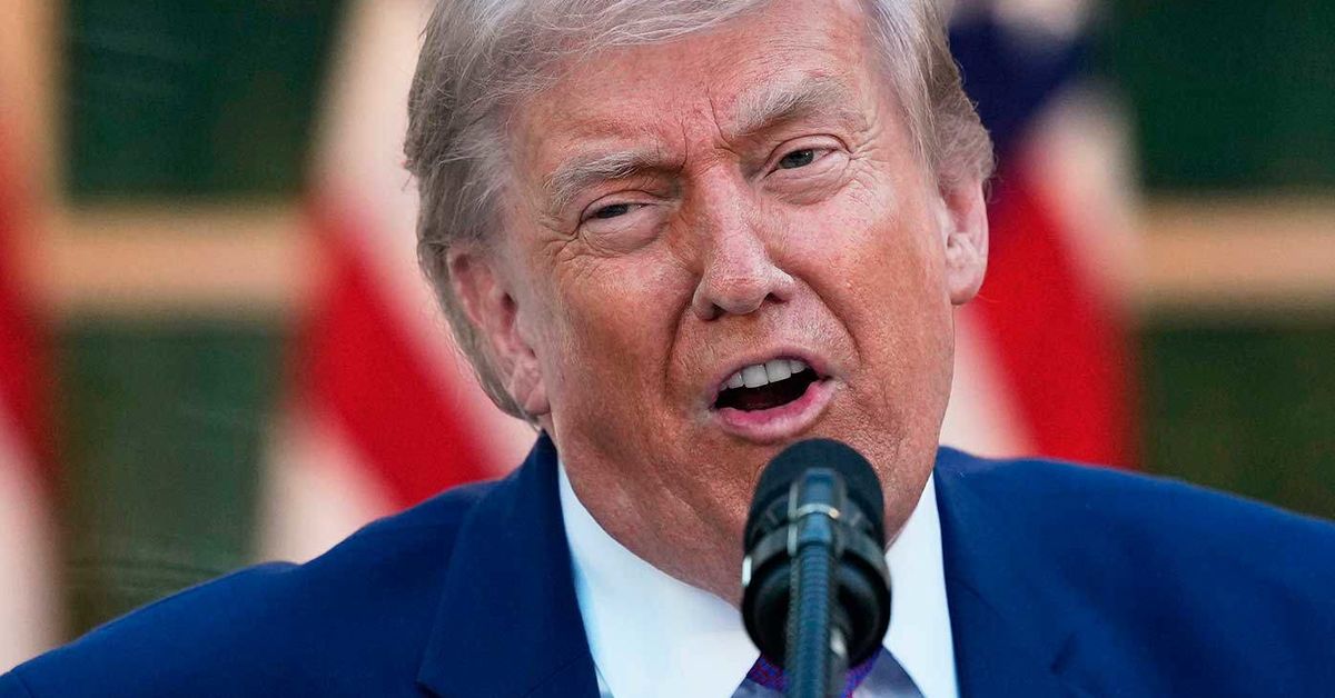 Donald Trump describes the White House as 's---' in speech