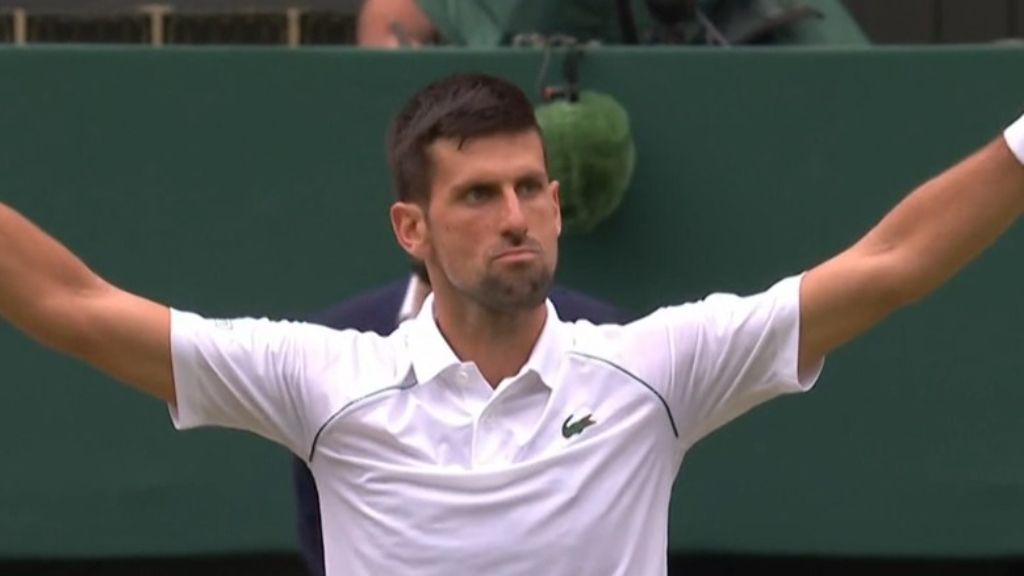 Bathroom break the 'turning point' for Djokovic in comeback victory at Wimbledon