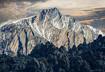 Mt Whitney, the contiguous US's tallest mountain, is part of which mountain range?