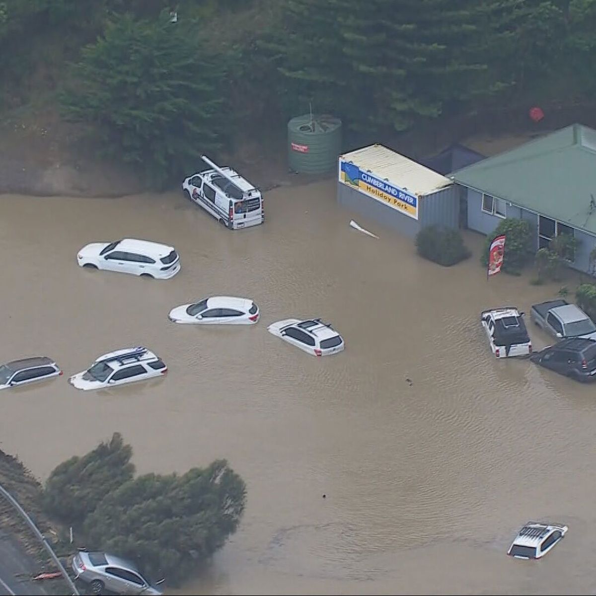 Wye River floods: Holidaygoers trapped in surging waters speak of 'chaos'