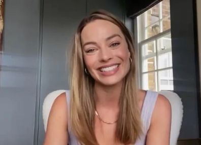 Margot Robbie returns for the Neighbours finale.