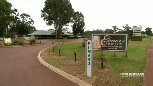 Elmars in the Valley said they were duped on Saturday by the pair. (9NEWS)
