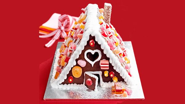 Our easiest gingerbread house ever