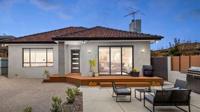 1/30 Dundee Street Reservoir Melbourne house renovated for sale updated Domain auction