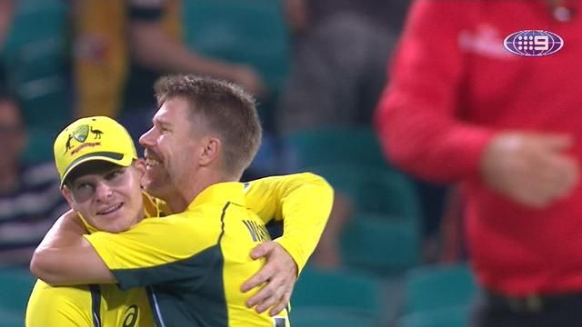 Brilliant Smith guides Aussies to victory