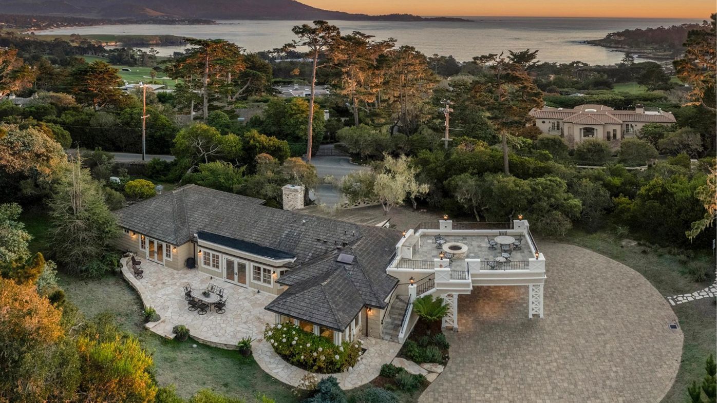 Luxe home next to Tiger Woods' golf course hits the market