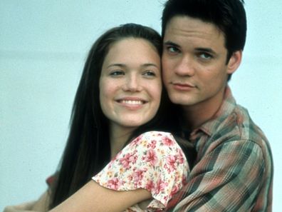 Mandy Moore and Shane West in a scene from the film 'A Walk To Remember', 2002. 