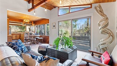 Tyler Henry buys Secluded Topanga Retreat for $US 2.1 million