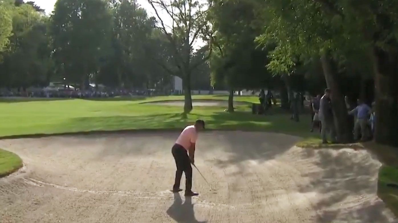 Tiger Woods pulls off incredible bunker shot at WGC-Mexico Championship