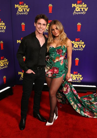 Addison Rae, Tanner Buchanan, kiss 2021 MTV Movie & TV Awards