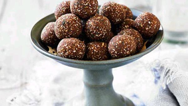 Lee Holmes' Ferrero Rocher chocolate truffles