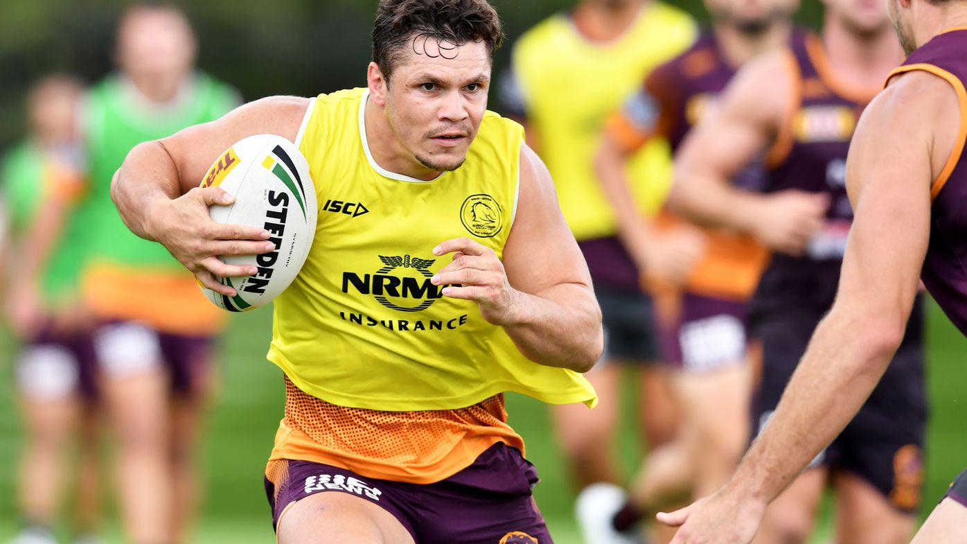 Frustrated Seibold shuts down reporters over relationship with James Roberts