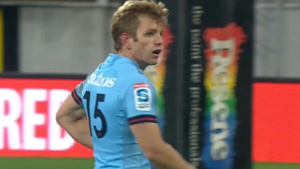 Max Jorgensen's Rugby World Cup hopes on ice after busting knee in 'freak moment'