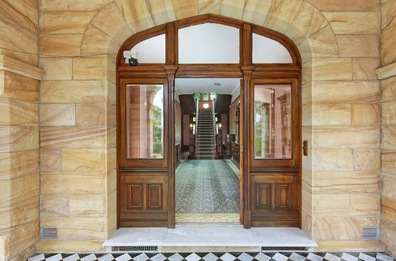 Sydney's own waterfront castle in Castle Cove, boasting a tennis court and Gothic-style architecture, goes on the market 