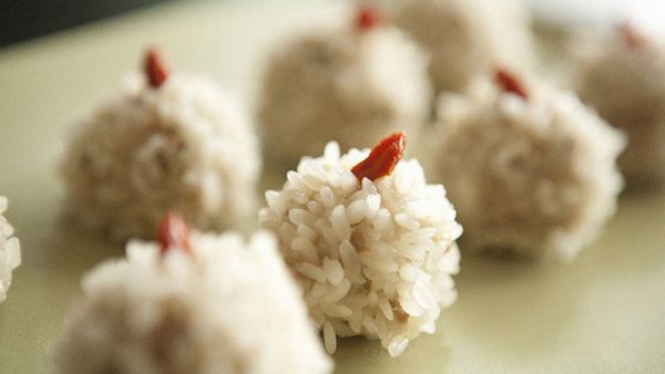 Rice and pork pearl balls with goji