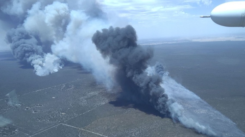 Little Desert National Park fire. Victoria is currently suffering through a high fire day, with temps reaching the low 40s. 27.01.25