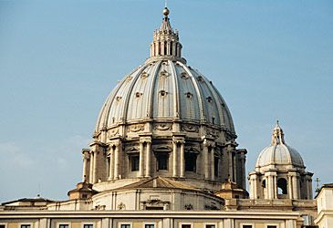 Which Renaissance artist designed the dome of St Peter's Basilica?